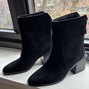 NWT Vince Camuto, Kortimy Black Suede Ankle Boots